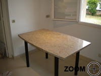 plan de travail mobilier-granit-table-fantaisy-light-forme-tonneau-pieds-graphites.jpg